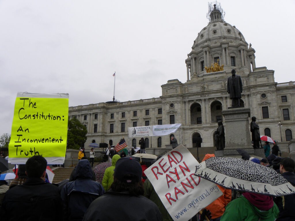 Либертарианство – що це, ідеї, принципи та вплив у сучасному світі либертарианство