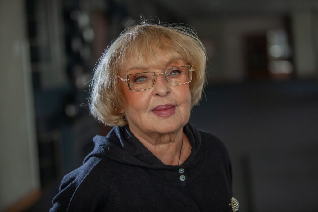 ада роговцева